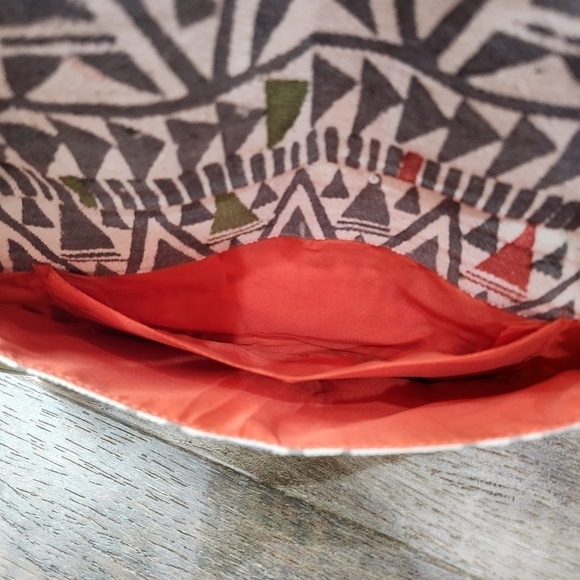Joyn Artesian Handmade Clutch NWT - Picture 6 of 6
